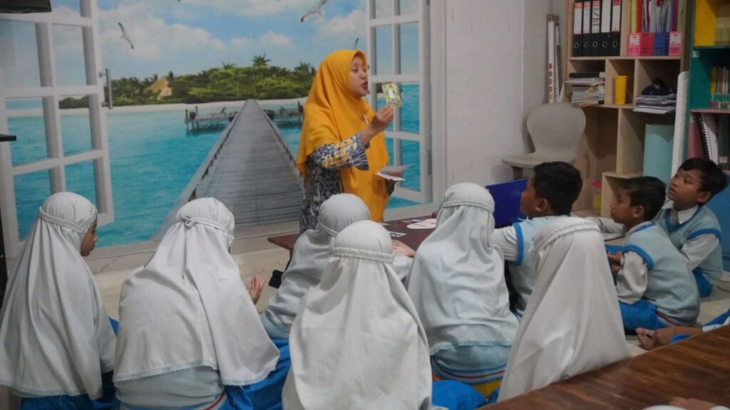 Murid SD Mugres Belajar Gali Fakta di Era Penggunaan AI