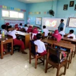 Nobar Film G30S PKI di MI Muhammadiyah 2 Kedungbanteng, Tanamkan Kesadaran Sejarah dan Spirit Keislaman