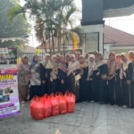 Berbagi Itu Indah, SD Muhdelta dan Ikwam Hidupkan Semangat Peduli di Jumat Berkah