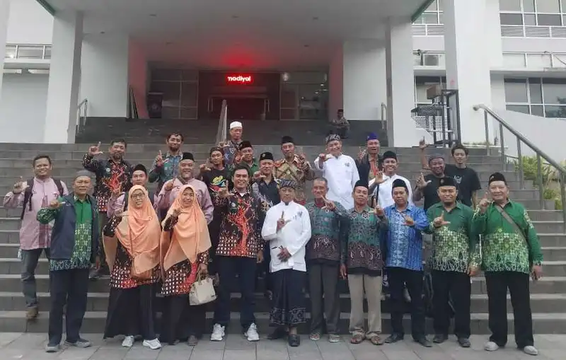 LPCRPM PDM Lamongan Berjaya! Antar Cabang dan Ranting ke CRM Award 2025