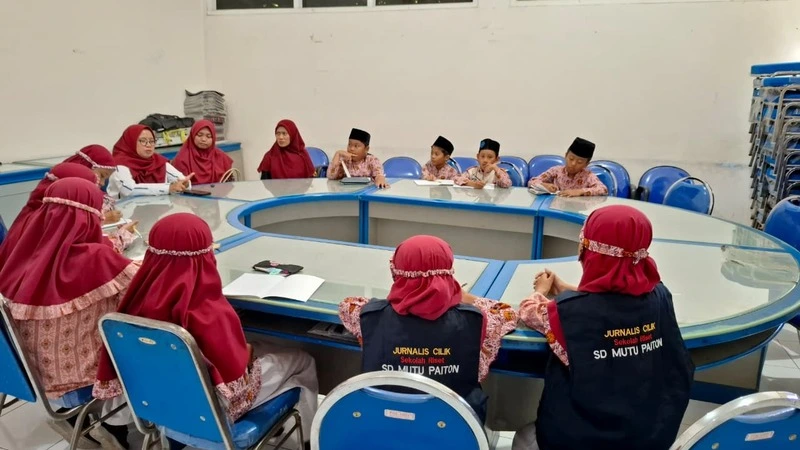 Jurnalis Cilik SD Mutu Paiton Beraksi: Satu Hari Penuh Inspirasi di Jawa Pos Radar Bromo