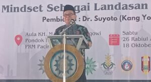 Kang Yoto Jelaskan Pentingnya Growth Mindset di Pengajian PCM Paciran
