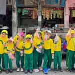 Belajar Bertransaksi, 67 Siswa TK ABA 38 Kota Baru Driyorejo Kunjungi Pasar Tradisional