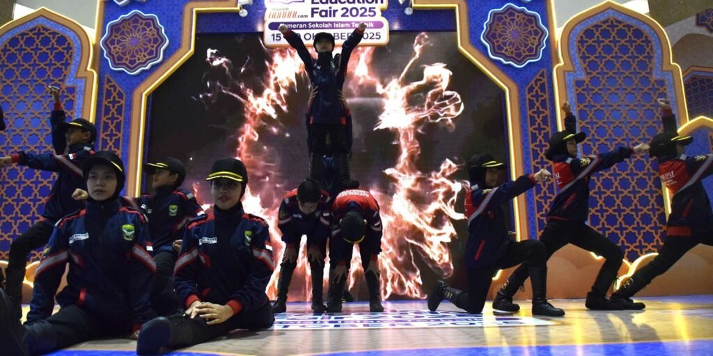 Siswa SD Muhammadiyah 24 Surabaya Tampilkan Bakat Terbaik di Islamic Education Fair 2025