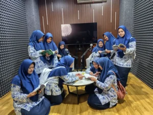 Siswa Mamsaka Kunjungi Program Studi Komunikasi dan Penyiaran Islam UMY