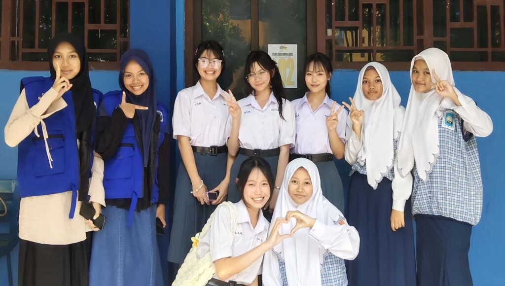 Pelajar Indonesia dan Thailand Bangun Persahabatan Melalui Pertukaran Budaya di Spemutu