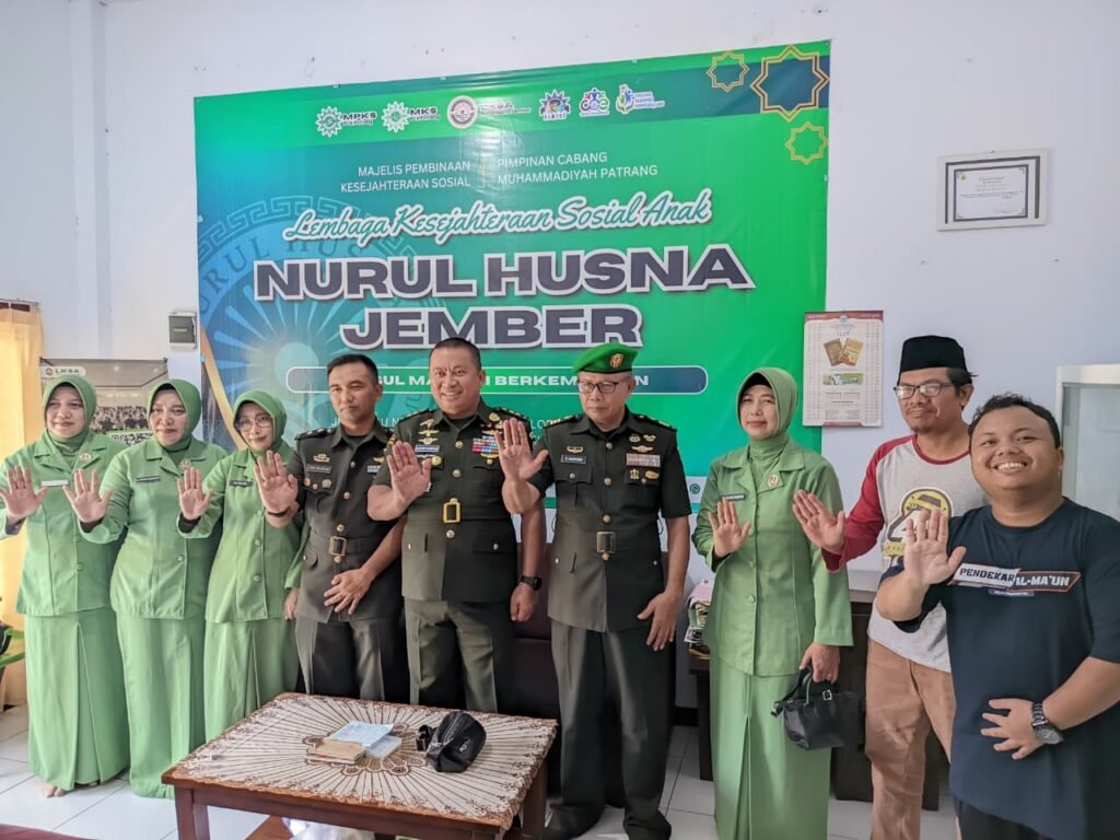 Semarak HUT ke-80 KESAD, RS DKT Jember Berbagi Bersama Anak LKSA Muhammadiyah