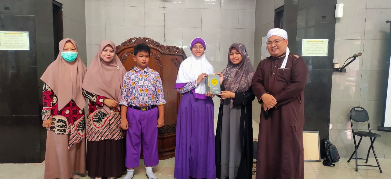 Roadshow Safari Quran Perkenalkan Metode AFQ, Teknik Hafal Al Quran dengan “Jaritmatika” di SD Sakri
