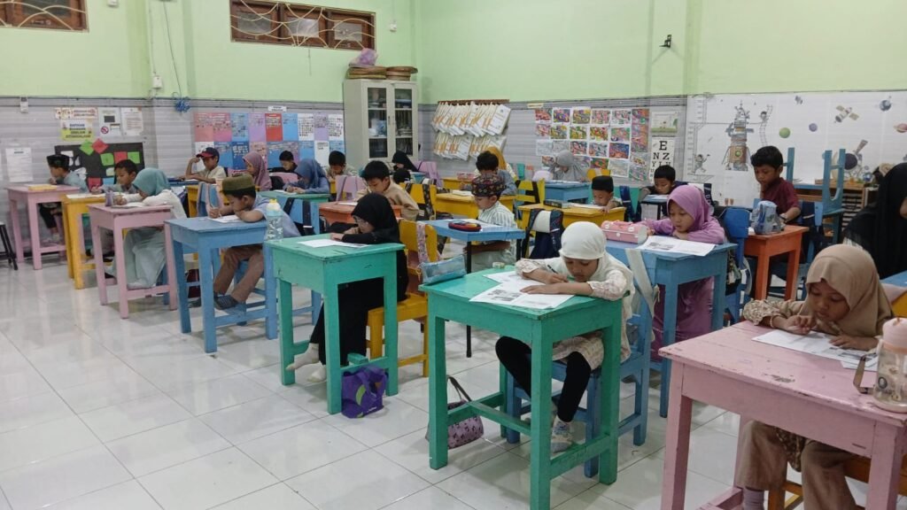 Asah Kemampuan Bernalar Kritis di bidang Sains Siswa SD Almadany Ikuti IKSC 2025