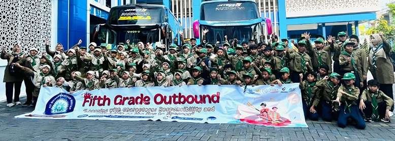 Siswa Kelas V SD Muhammadiyah Manyar Ikuti Outbound dan Rafting di Apple Sun Batu