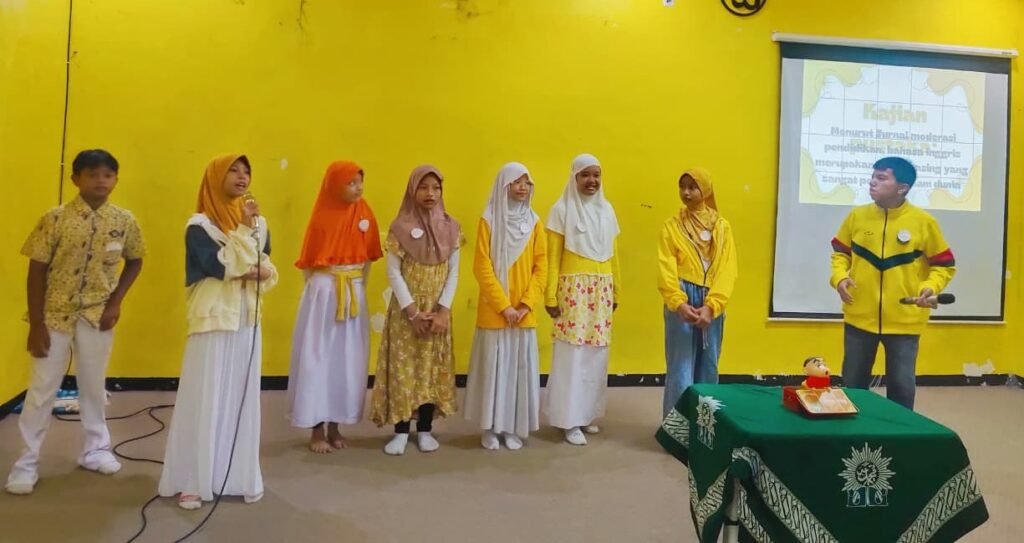 Proyek Tugas Akhir Siswa Sekolah Kreatif SD Muhammadiyah 16 Surabaya Bertabur Inovasi