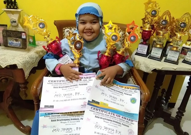 Akio Tanaya, Kecil-Kecil Trofi dan Piala Sudah Seabrek