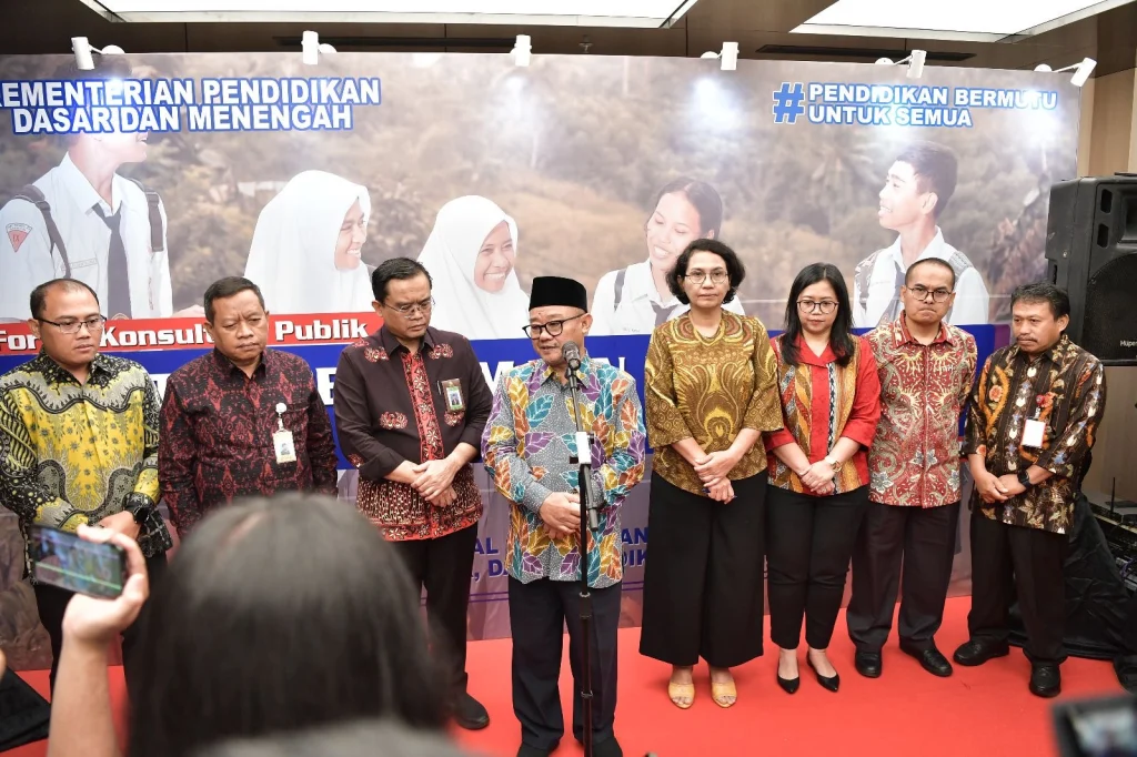 Jaring Aspirasi, Mendikdasmen Mengumumkan Ada 4 Jalur Masuk Sekolah Tahun 2025