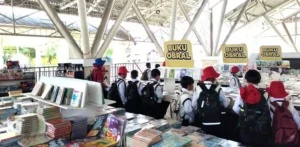 SD Almadany Ajak Siswa Nyalakan Api Literasi lewat Kunjungan ke Festival OOTB 2025
