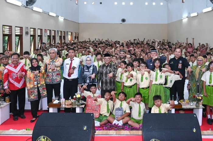 Pemkot Batu Dapat Bantuan Revitalisasi Pendidikan Rp1,7 Miliar, Mendikdasmen Paparkan 5 Program Prioritas