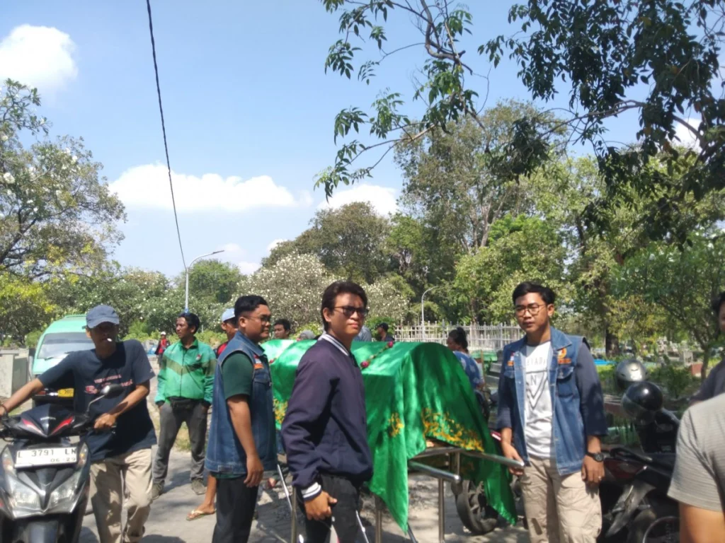 Ambulans Gratis PCPM Semampir, Wujud Dakwah Nyata di Tengah Masyarakat