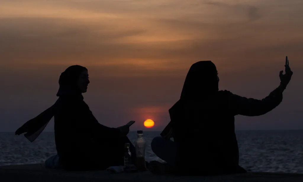 Hiduplah untuk Hari Ini, Bukan Kemarin atau Esok