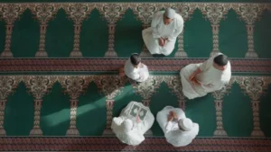 Fatamorgana Dunia dan Keabadian Akhirat