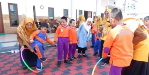 Seru dan Edukatif, Siswa Kelas Inklusi Mimsapa Nikmati Outing Class di Masjid Jami Imam Baidhowi