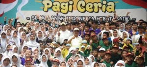 Hadiri Pagi Ceria, Mendikdasmen Dorong Pelajar Samarinda Terapkan 7 Kebiasaan Anak Indonesia Hebat