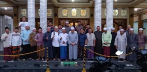 Delegasi Fatwa Negeri Perlis Malaysia Salat Subuh Berjamaah di Masjid Al Badar Kertomenanggal