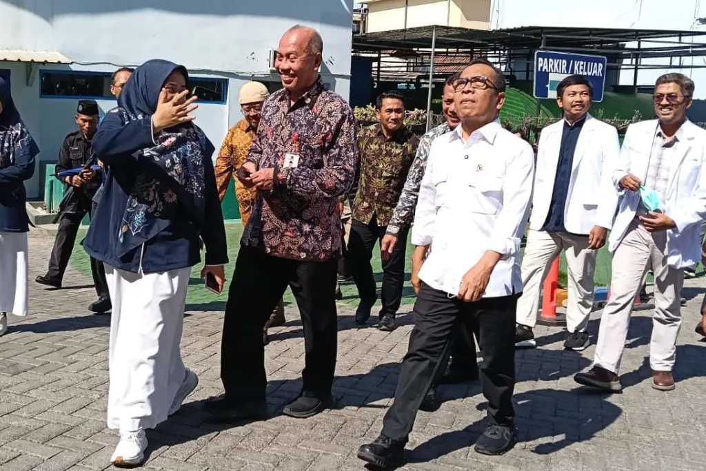 Menko PMK Tegaskan Komitmen Perangi TBC di RS Siti Khodijah