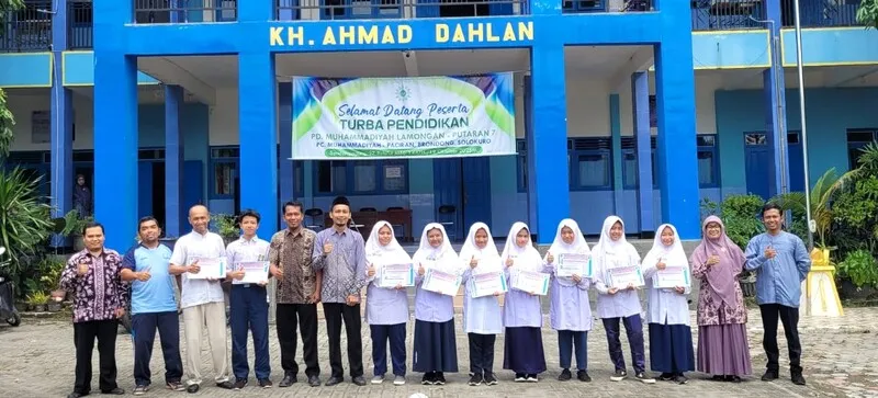 Rapor Kelas IX Spemudas Dibagikan, Santri dari Luar Lamongan Dominasi Sepuluh Besar