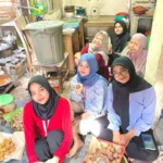 Tradisi Rewang di Desa Ngampel Buka Wawasan Mahasiswa KKN UMG tentang Budaya Gotong Royong