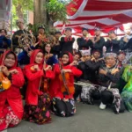 Memukau di Grahadi! Orkestra SMAMX Surabaya Berkontribusi Rekor MURI dalam Perayaan HUT ke-80 Jatim