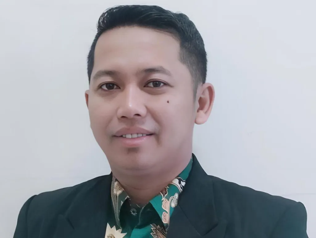 Ketika Dunia Mengejar Harta, Nabi Mewariskan Cahaya Akhlak