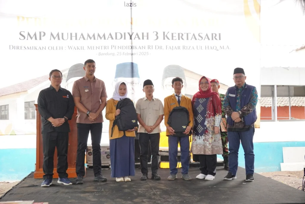 Lazismu Tuntaskan Save Our School Pascagempa Bandung, Wamen Dikdasmen Resmikan Kembali Ruang Kelas Baru SMP Muhammadiyah 3 Kertasari