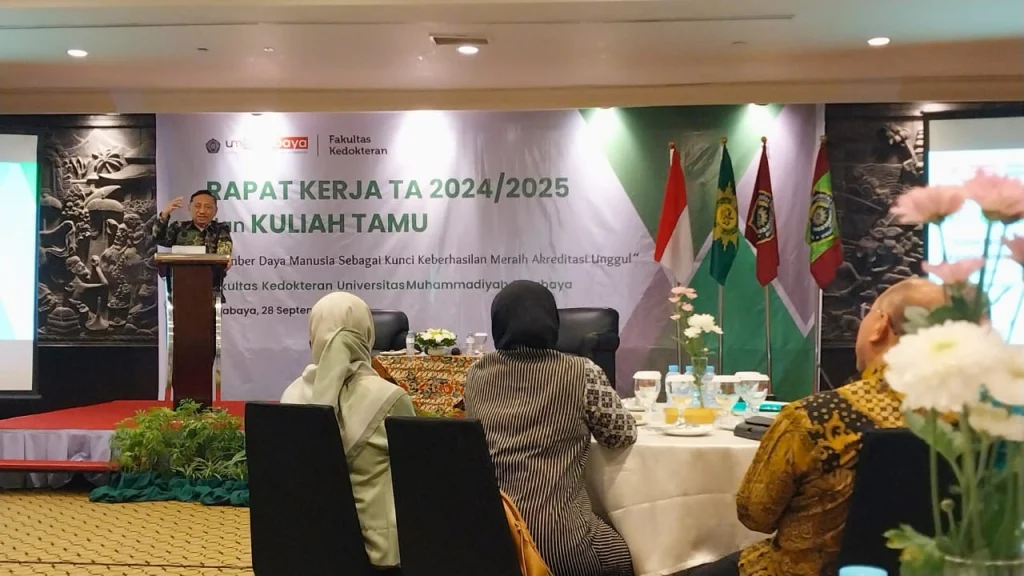 FK UM Surabaya Gelar Rapat Kerja dan Kuliah Tamu, Fokus pada Peningkatan Kualitas SDM untuk Raih Akreditasi Unggul