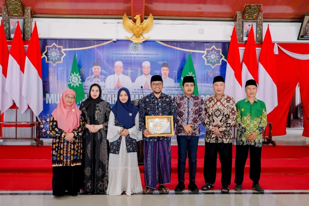 Muhammadiyah Sampang Beri Penghargaan MSA 2025, Ada Life Time Achievement hingga Pemimpin Visioner