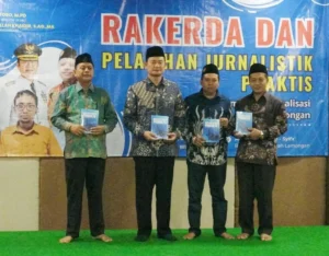 Buku Menjadi Penulis Produktif Resmi Diluncurkan