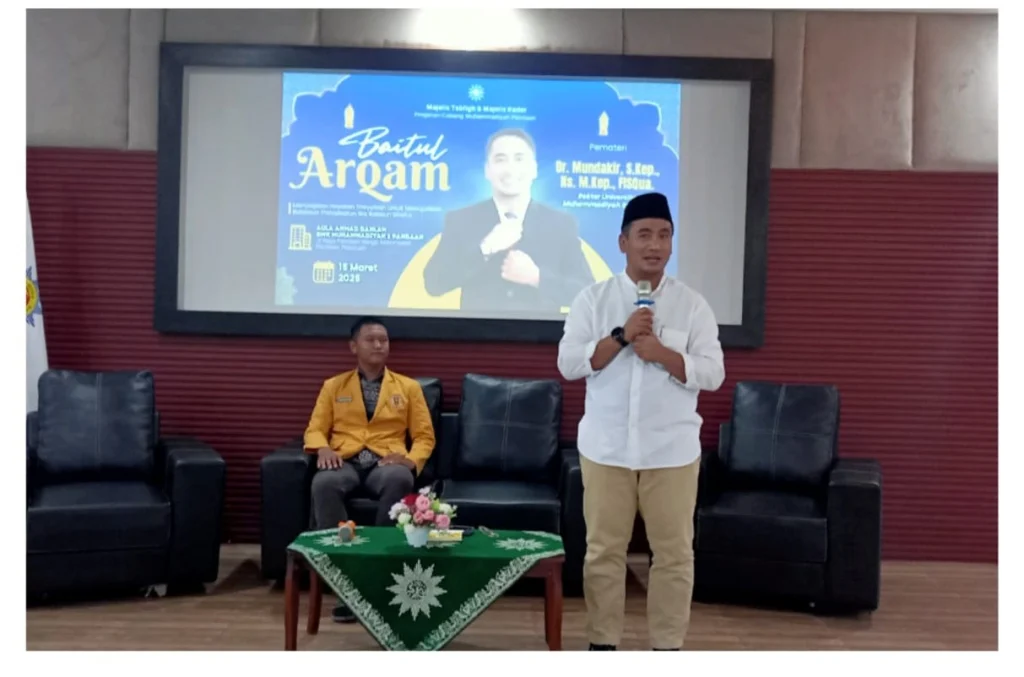 Baitul Arqam PCM Pandaan Menghadirkan Dua Rektor PTM Sekaligus