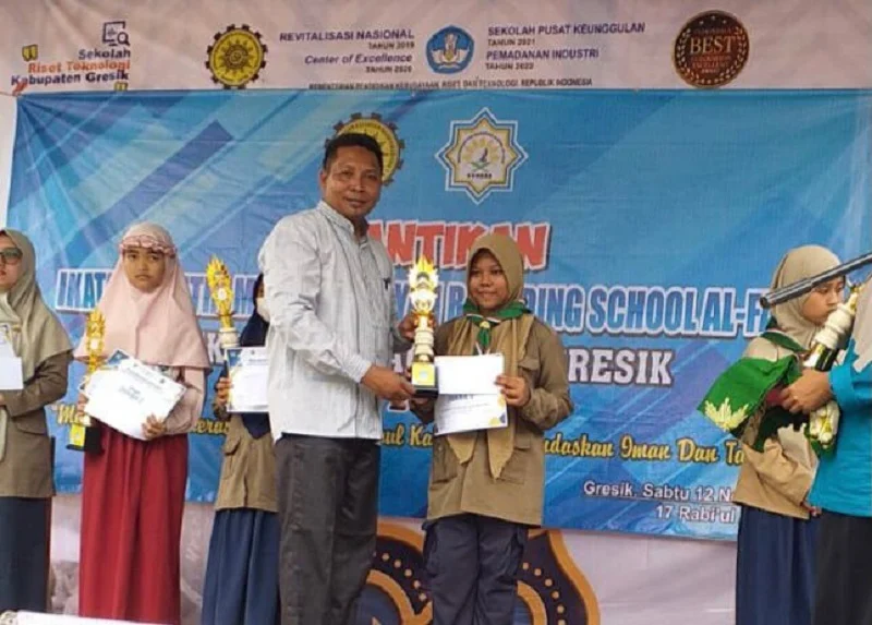 Siswa SMP Mio Gresik Juara Olimpiade Kemuhammadiyahan