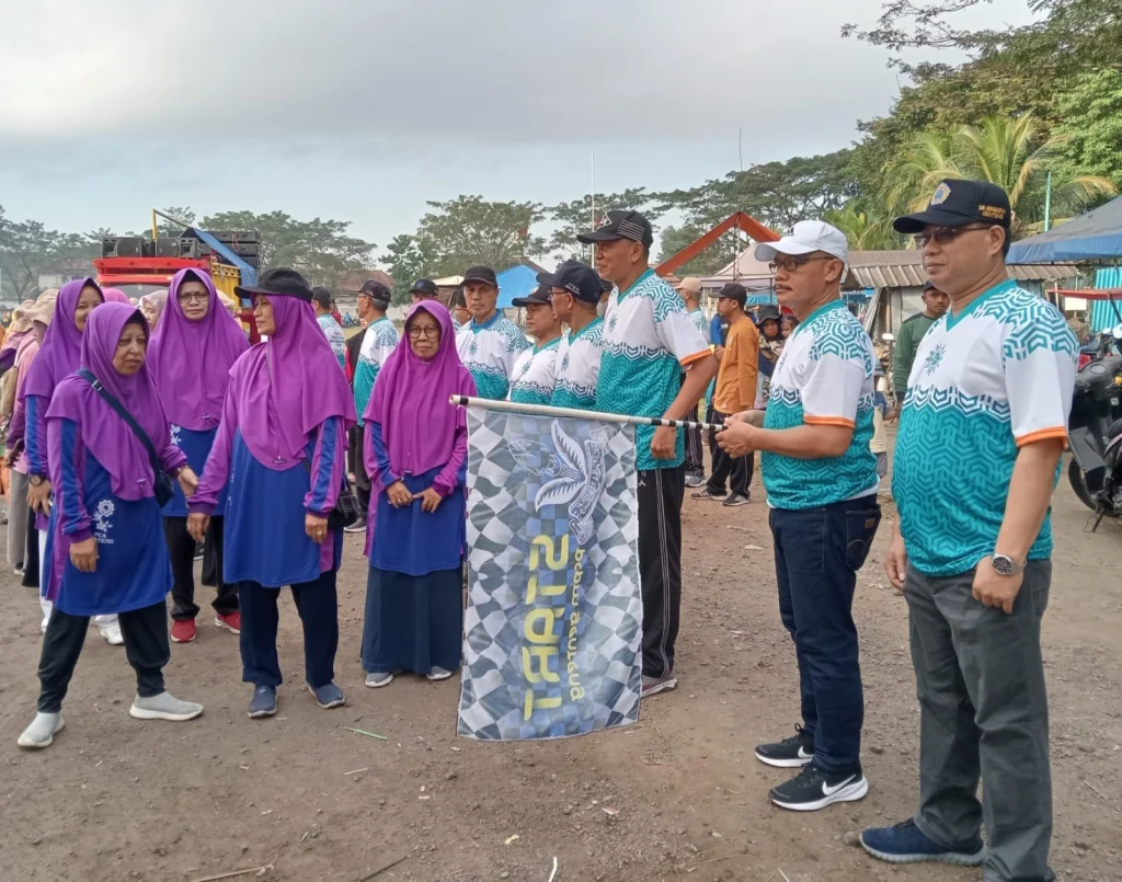 Camat Genteng Buka Apel Akbar dan Pawai Taaruf Muhammadiyah Genteng 2024