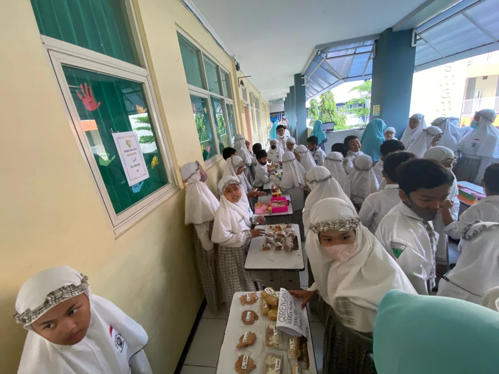 Antusiasme Siswa SD Musix Berwirausaha di Entrepreneur Day