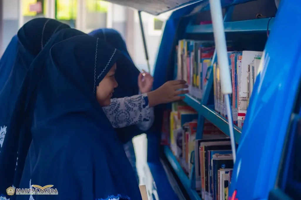 Arpusda Lamongan Lakukan Literasi Seru Goes to Madtsamuda