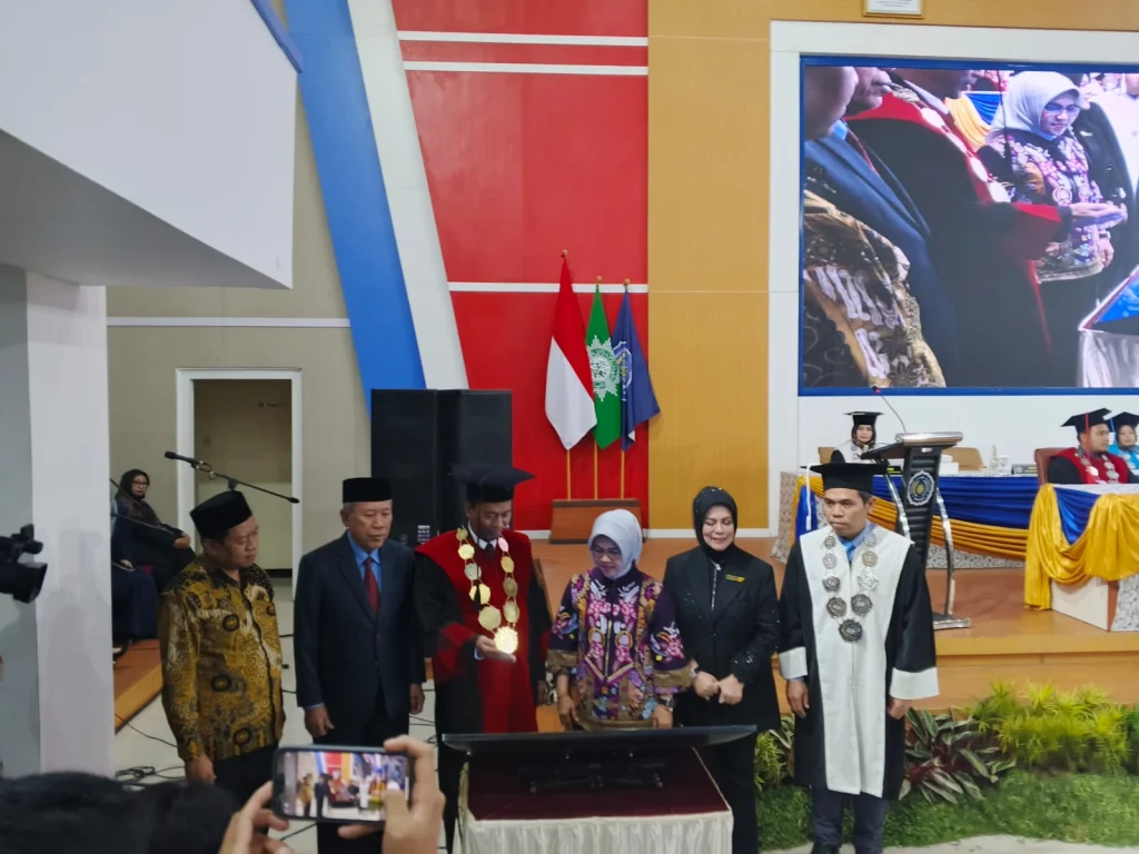 Umsida Cetak Sejarah! Prodi Kedokteran Diluncurkan, Guru Besar Baru Dikukuhkan