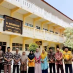 Peringati Hari Kebangkitan Nasional, Guru Mamsaka Kompak Berbatik