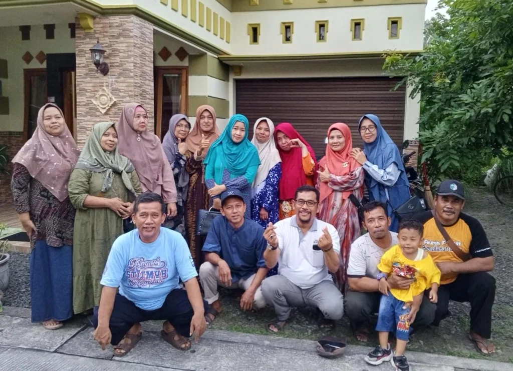 Walau Usia Setengah Abad, Urusan Silaturahmi Tetap Semangat