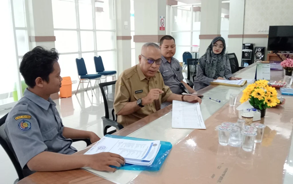 Kasi SMK Cabdin Pendidikan Banyuwangi Kunjungi SMK Muda Genteng