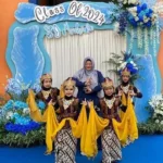 Tari Cucuk Lampah Iringi Kirab Pimpinan di Pelepasan Siswa SD Muhida