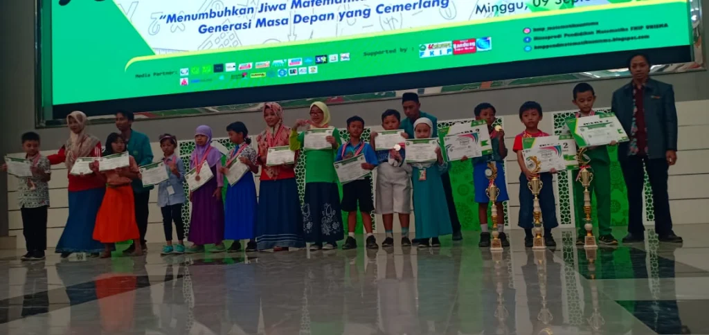 Lima Siswa SDM 15 Surabaya Meraih Juara Olympiade Matematika