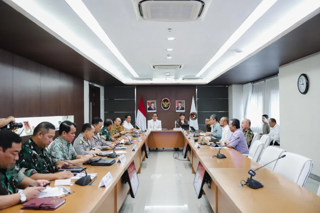 Menko PMK: Kondisi Keamanan di Yahukimo Terkendali, Layanan Pendidikan dan Kesehatan Dipulihkan