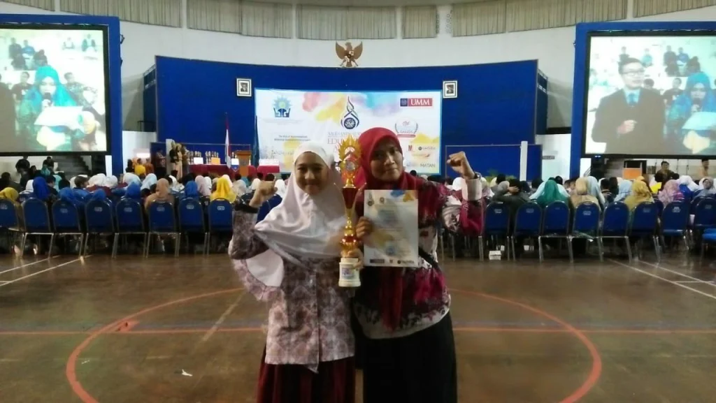 Dua Siswa Sedamu Raih Prestasi di Ajang MEAwards 2018 Jawa Timur