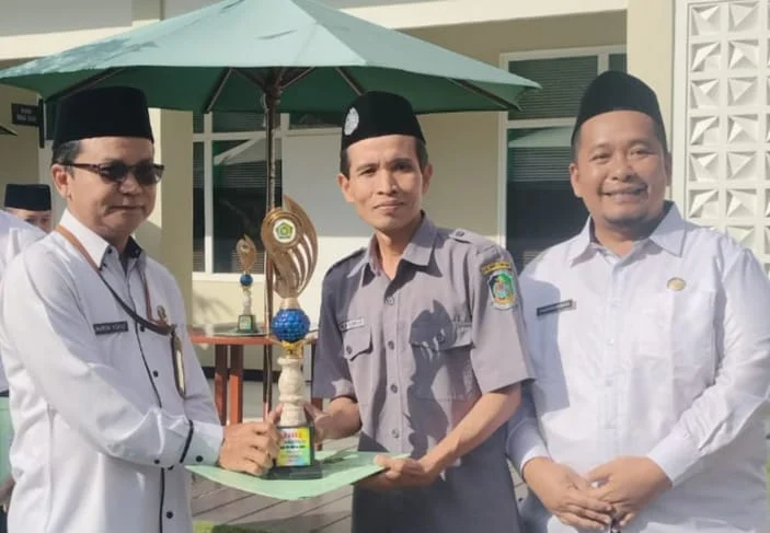 Kado Cantik di HUT Ke-79 RI 2024 untuk Guru SMK Muda Genteng