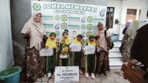 TK ABA Godog Laren Raih Juara Lomba Mewarnai Tingkat Jawa Timur