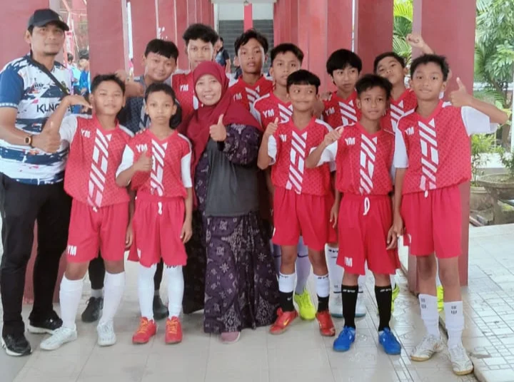 Tim Futsal SD Muhammadiyah Kota Blitar Masuk Babak Knockout di Salosta Championship 2025